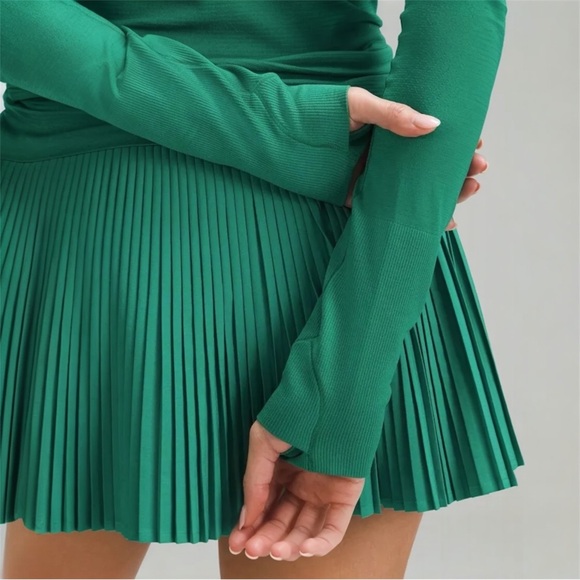 Lululemon Swiftly Tech Long-Sleeve Shirt 2.0•Cascadia Green - Picture 3 of 16